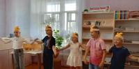 В Вадинской районной библиотеке проходят мероприятия , посвященные православным праздникам - Вадинский район